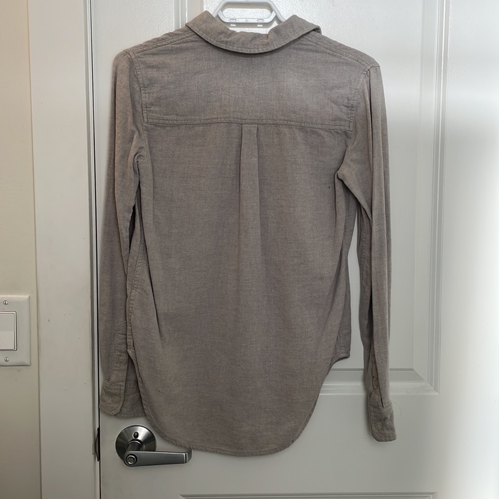 TNA Button Down Gray Shirt XS - Good condition. - Picture 2 of 3